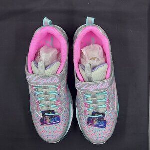 Skechers light up tennis shoes size 3 kids